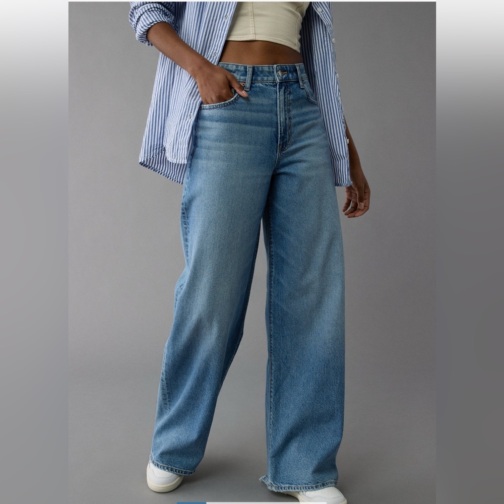 American Eagle
Super High Ride Ultra Wide Leg